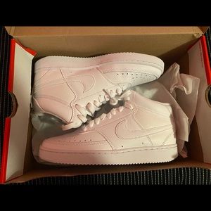 Wmns Nike court vision MD